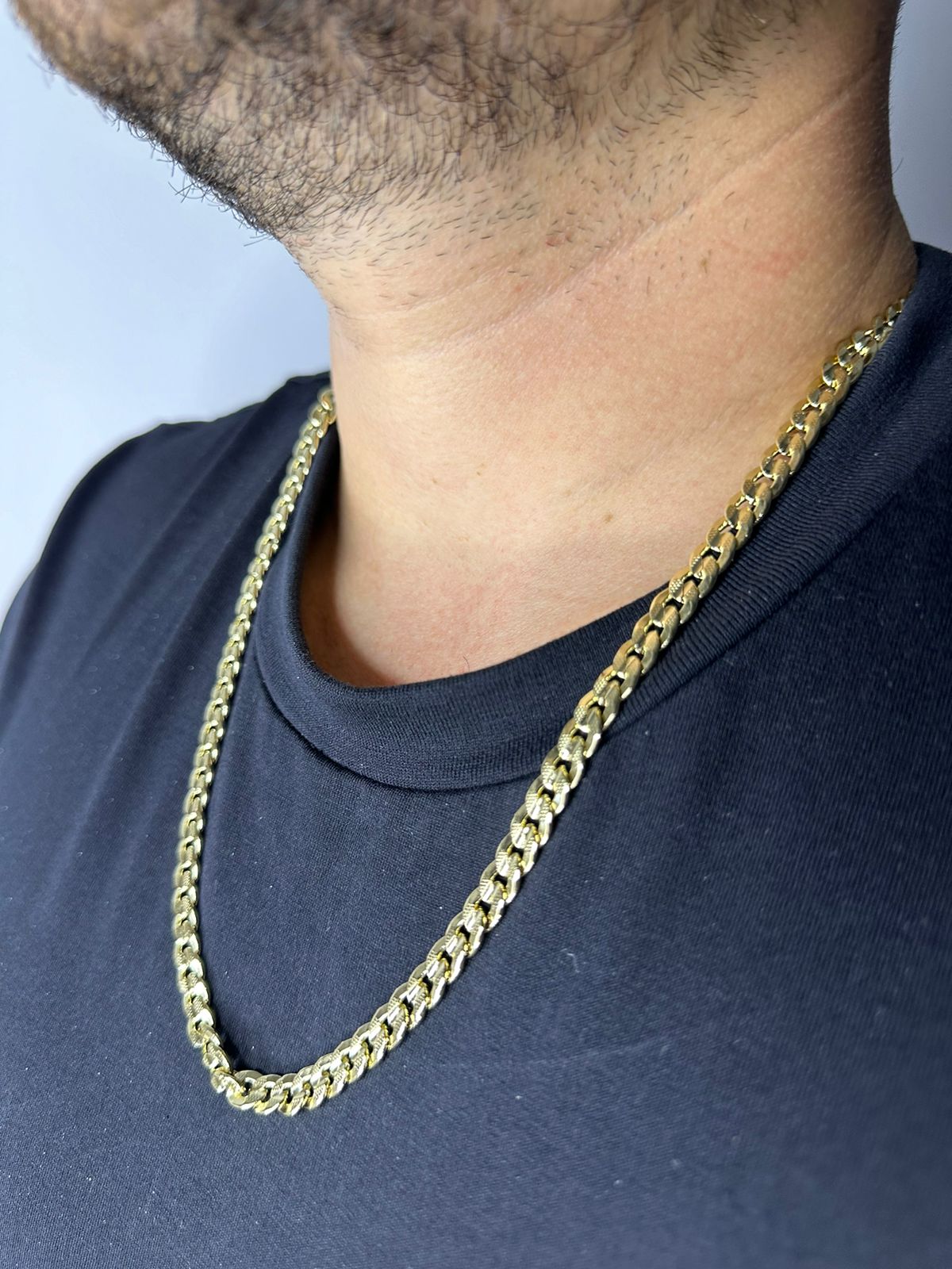 Cadena Cubana Gruesa Brillante en Oro Laminado 18k