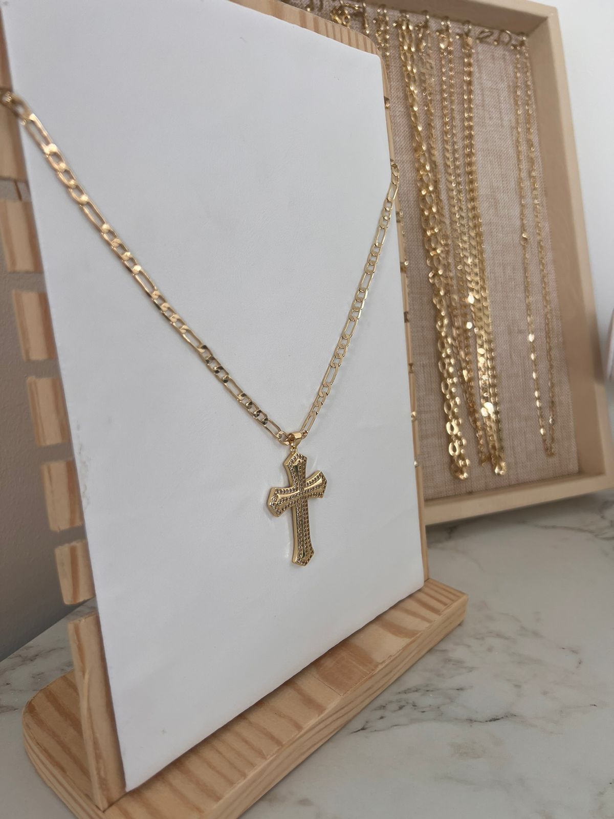 Cadena 3x1 + Dije Cruz en Oro Laminado 18k
