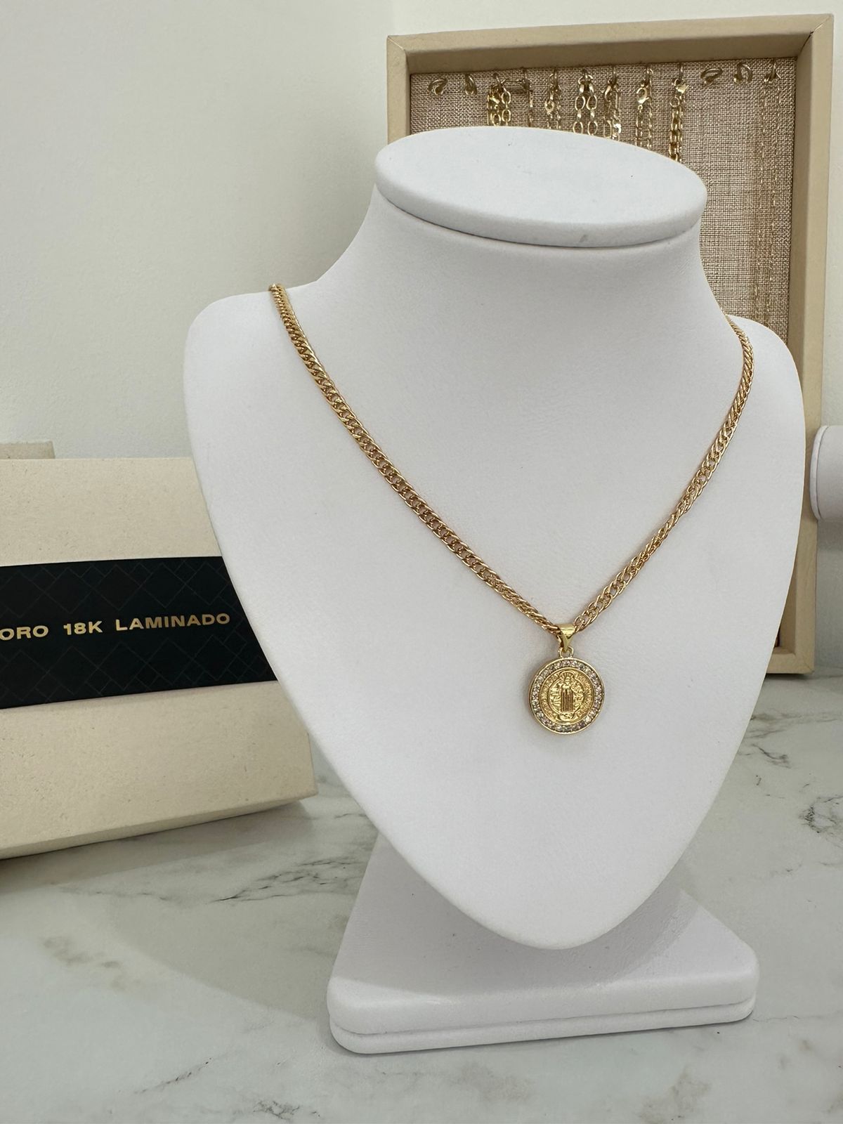 Cadena Cubana Doble en Oro Laminado 18k + Dije GRATIS