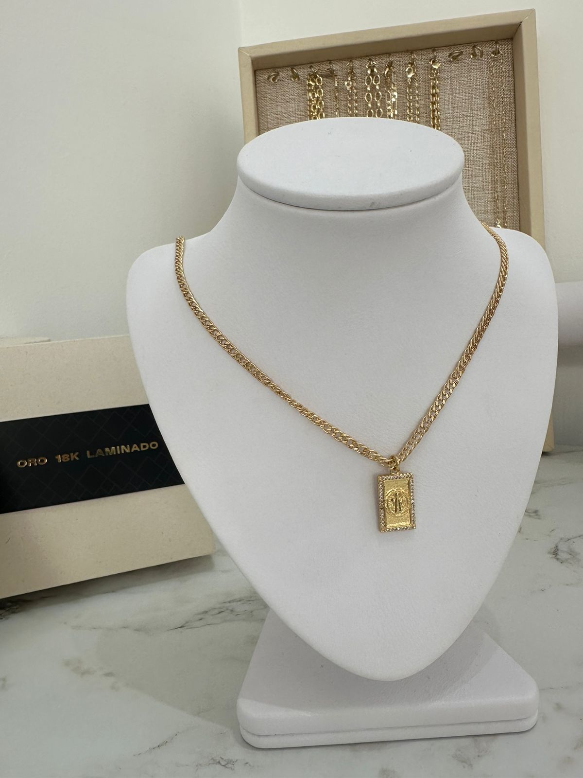 Cadena Cubana Doble en Oro Laminado 18k + Dije GRATIS
