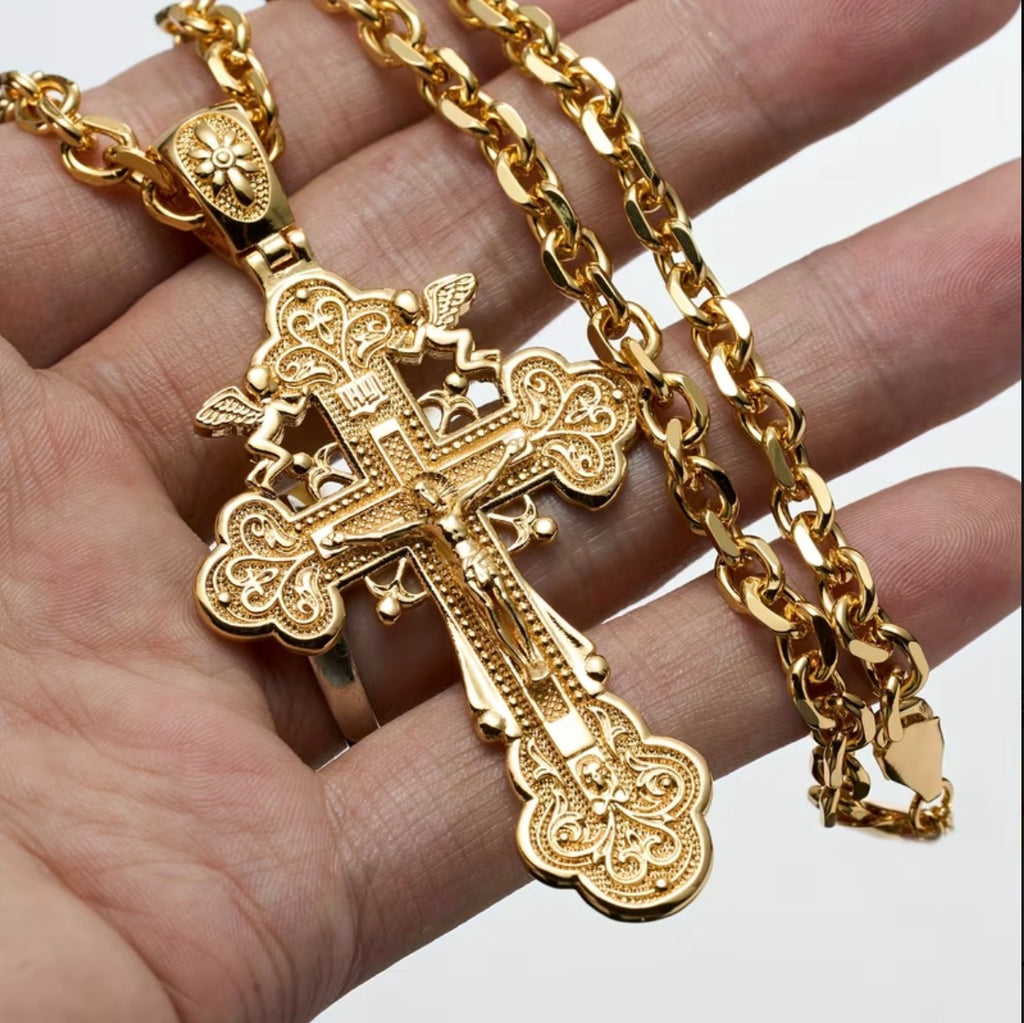 Cadena con Dije Crucifijo en Oro Laminado 18k