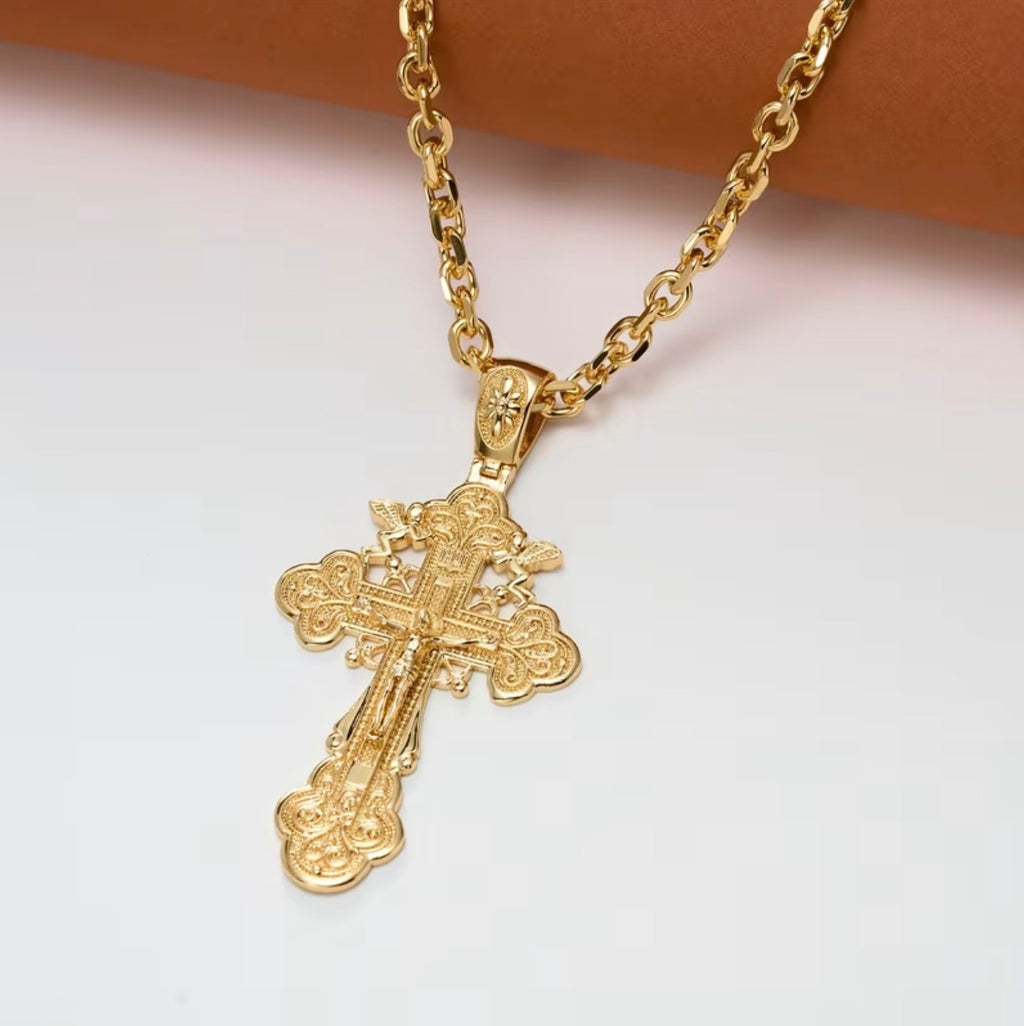 Cadena con Dije Crucifijo en Oro Laminado 18k