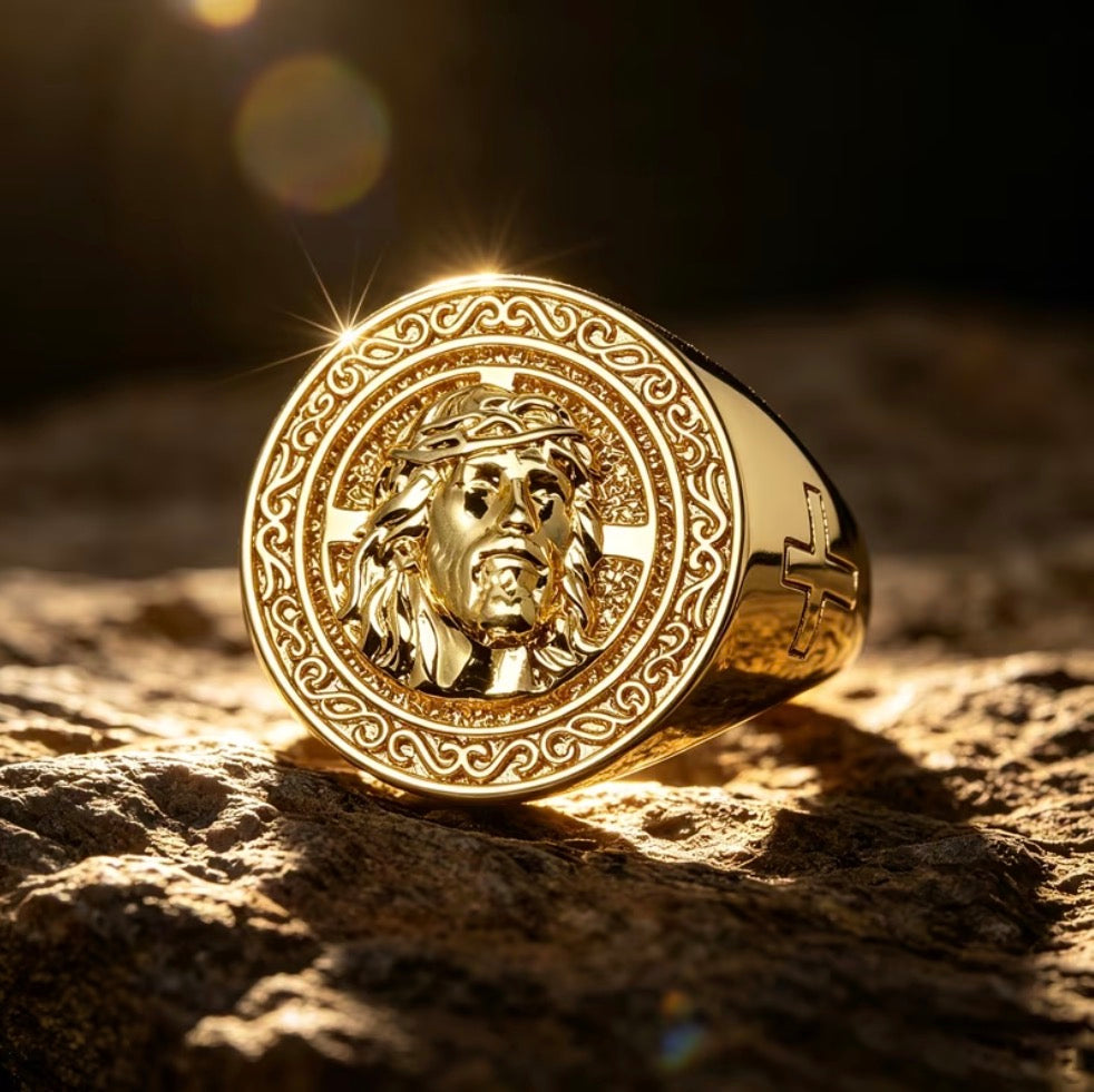 Anillo Cristo en Oro 18K Laminado