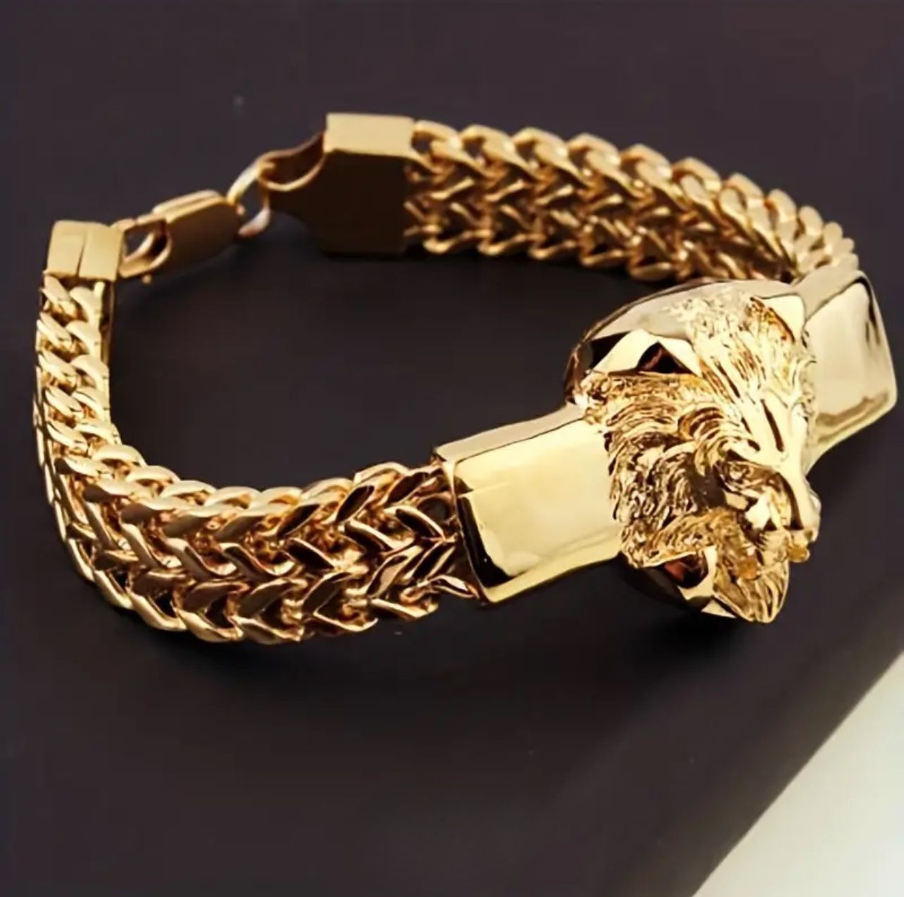 Pulsera León versión 2025 en Oro 18k Laminado