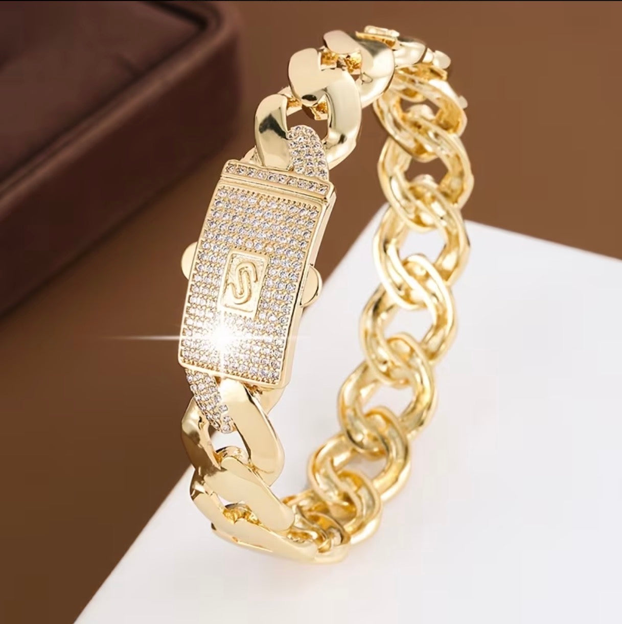 Pulsera Cubana Broche de Lujo en Oro 18k Laminado