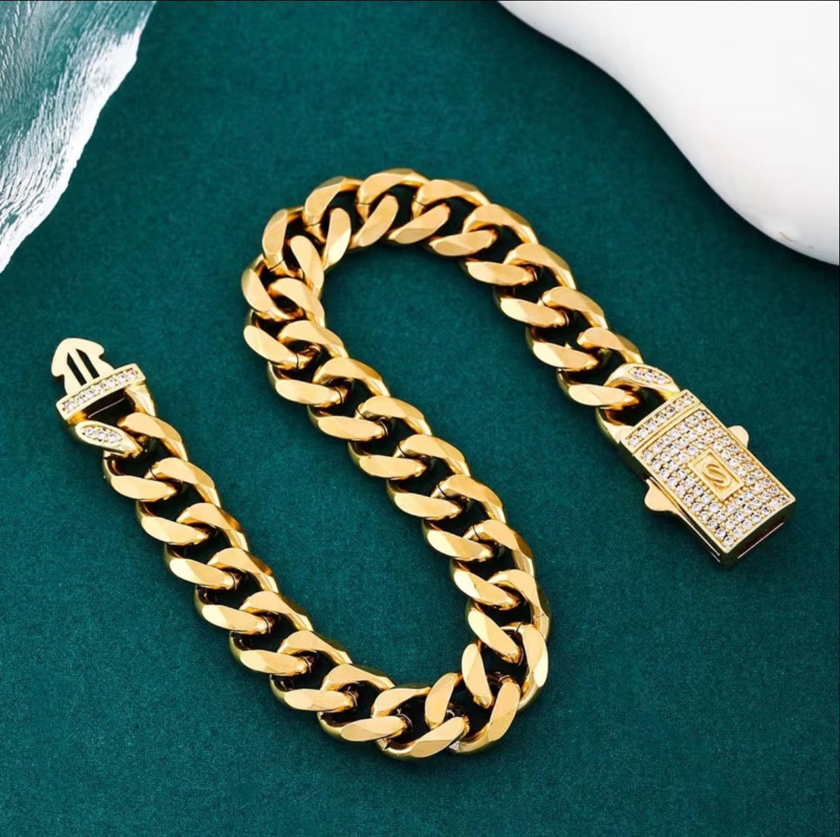 Pulsera Cubana Broche de Lujo en Oro 18k Laminado